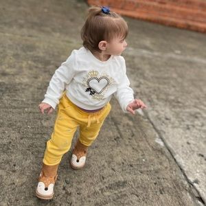 Old Navy Adorable winter boots size 5